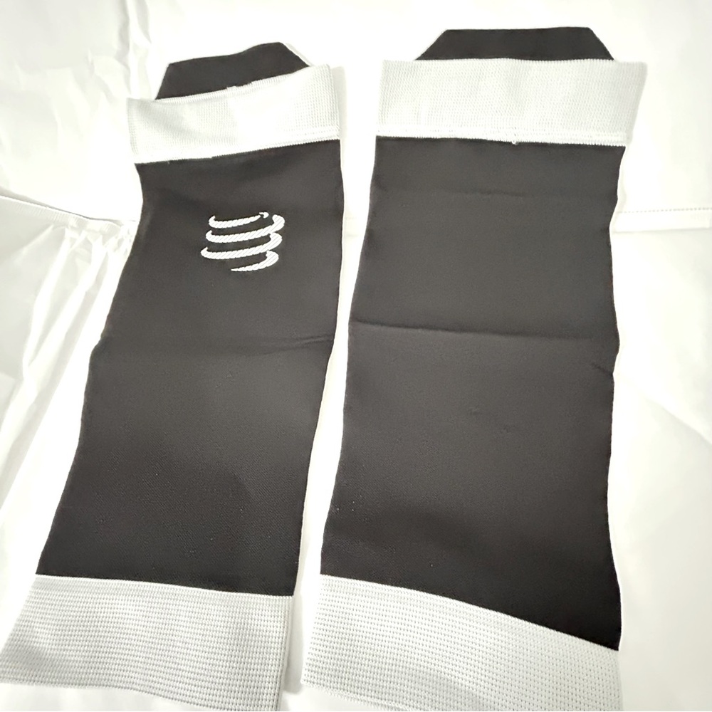 CompresSport Socks R2 Compressor Technology Calf Sleeves Support Protection - Picture 5 of 11